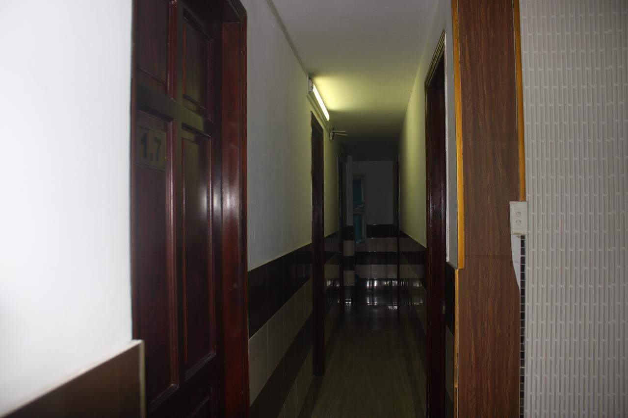 Binh Dung Hotel Хошимин Экстерьер фото
