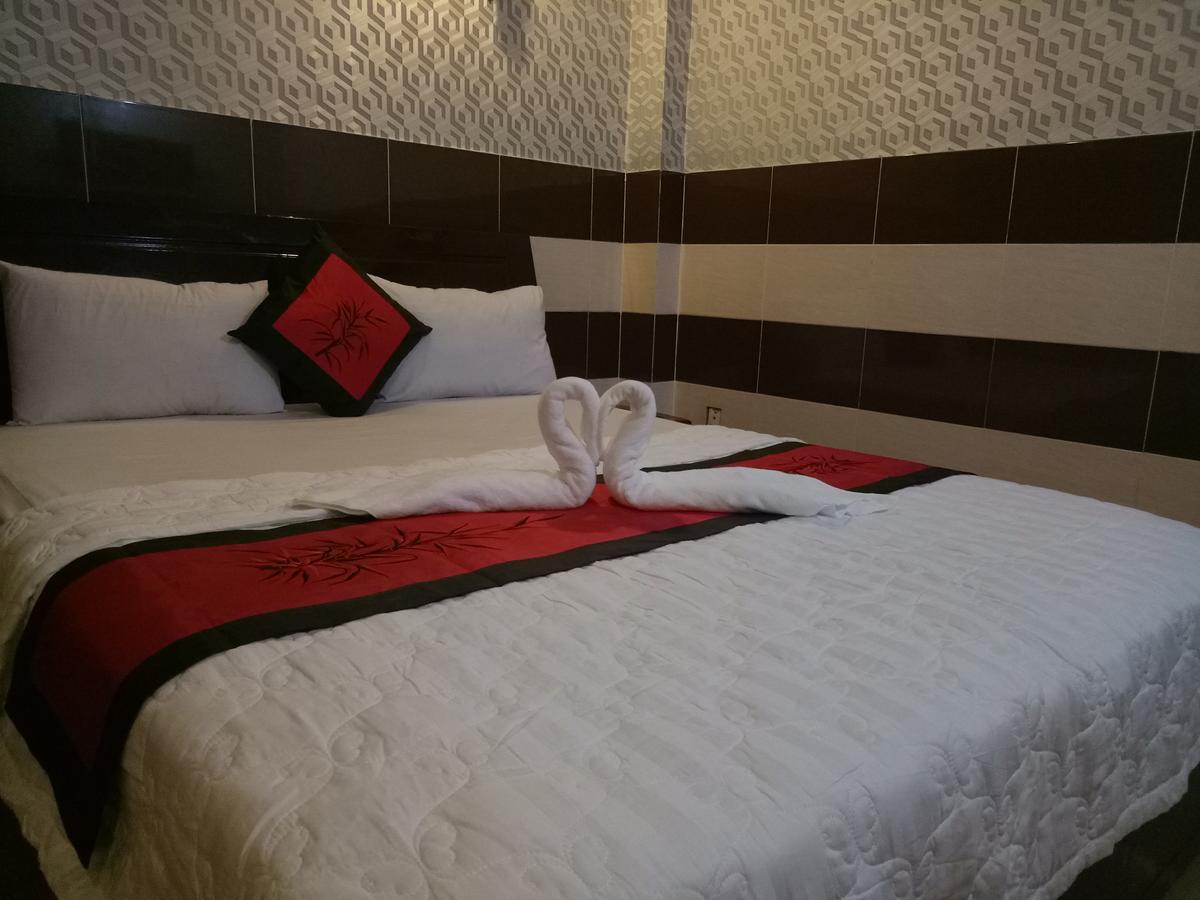 Binh Dung Hotel Хошимин Экстерьер фото